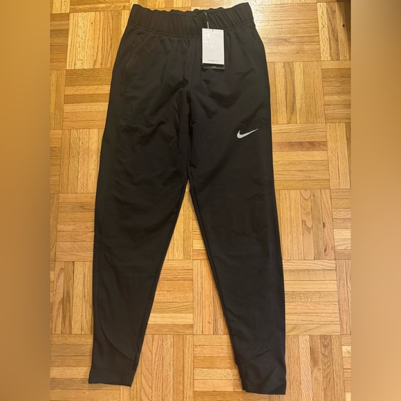 NIKE Women's Therma-FIT Essential Running Pants - Picture 11 of 14